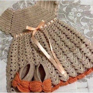 trajes de crochet para bebes niña