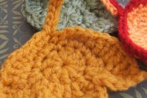 aprende como hacer hojas tejidas a crochet paso a paso