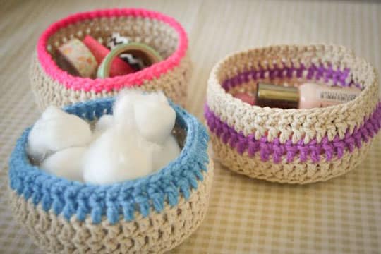 accesorios para baño en crochet cestas