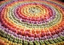 decora con estas lindas alfombras de totora al crochet