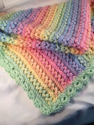 cobijas de bebe en crochet colores