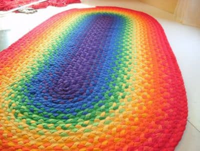 como hacer alfombras con totora colores