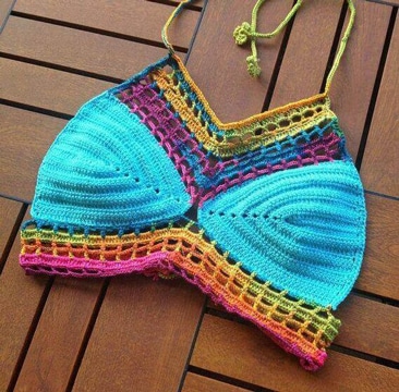 brasier tejido a crochet de colores