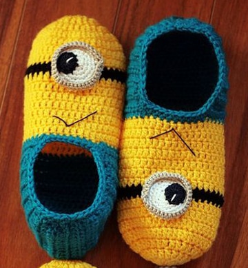 pantuflas a crochet para niños de minion