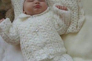 diseños de conjuntos tejidos para bebes recien nacidos