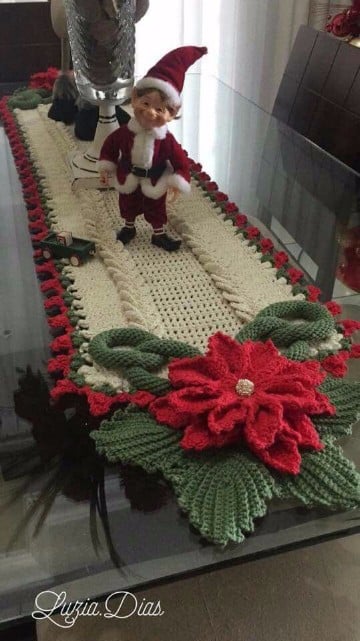flores navideñas a crochet en mantel