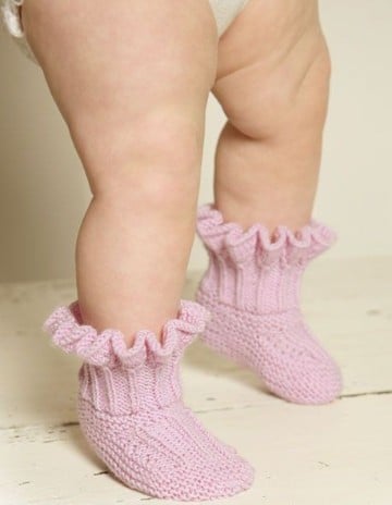 calcetines tejidos a dos agujas bebes