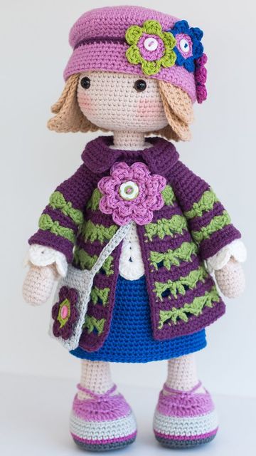 muñecos tejidos a crochet para niñas