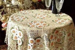 4 diseños de manteles de mesa tejidos a crochet