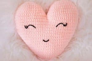 5 intrucciones para hacer un corazon a crochet paso a paso