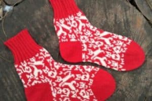 8 divertidos y coloridos calcetines de lana para niños