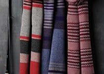 diseños de chalinas a crochet para hombres a 3 puntos
