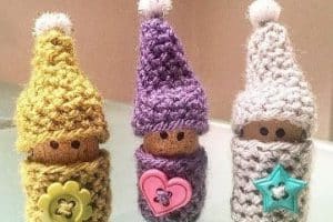 divertidos gnomos tejidos al crochet navidad 2019