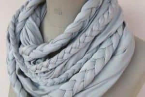 5 pasos para hacer bufandas circulares tejidas a mano