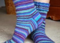5 pasos para hacer sencillos calcetines a dos agujas