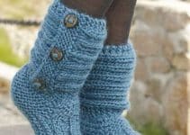 3 escarpines para adultos al crochet tipo bota y un zapato
