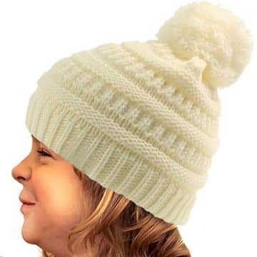 gorras tejidas para niña con pompones