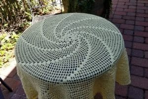 2 diseños en manteles de mesa a crochet punto calado
