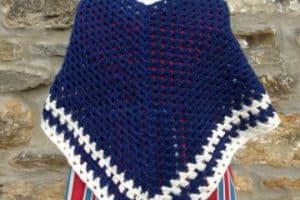 patrones de ponchos a crochet diseño para niñas