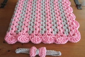 mantas para bebe a crochet en 2 colores
