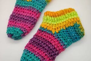 1 par de calcetines a crochet para adultos