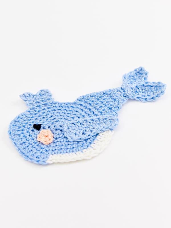 aplicación de ballenas tejidas a crochet