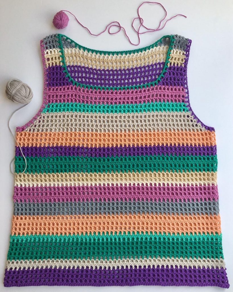blusas de crochet modernas y coloridas