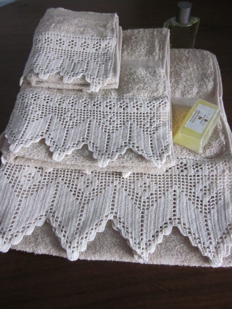 encaje de crochet para toallas