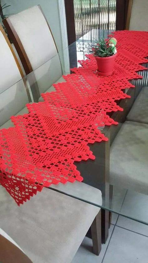 caminos de mesa a crochet rojo