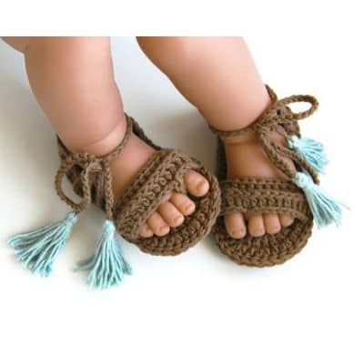 sandalias para bebe a crochet con flecos
