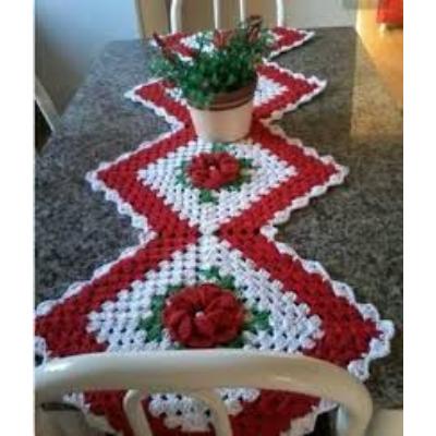 centros de mesa navideños a crochet a dos tonos