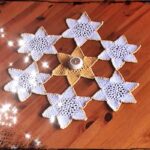 centros de mesa navideños a crochet muestras en forma de estrellas